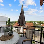 1 Bedroom Amazing In Pirovac