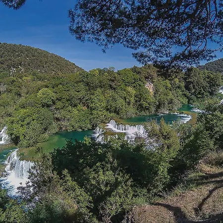 Apartmán 1 Bedroom Amazing In *